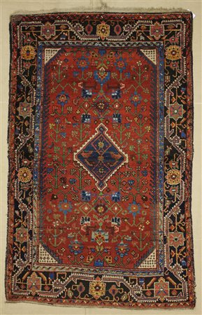 MALAYER Persia. 1950 circa. Fondo mattone. Conservazione buona ( presente un...