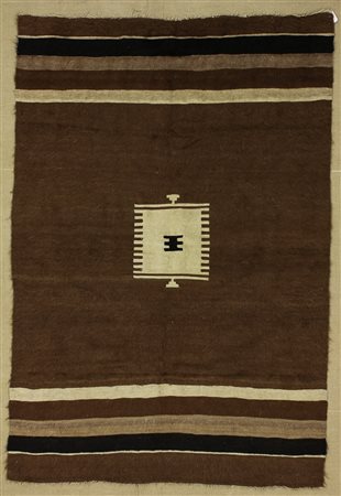 GABEH Persia ( probabile Nord Africa). 1950 circa. Fondo nocciola, piccolo...