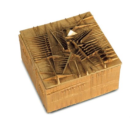 Arnaldo Pomodoro (1926), Scatola, scatola in bronzo, cm 6x11