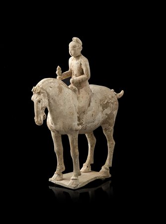 CAVALLO CON CAVALIERE CHE REGGE UCCELLINO TANG 618 - 907 D.C., Terracotta cm...