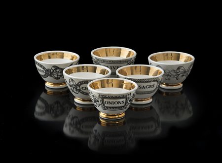 PIERO FORNASETTI, Milano 1913 - 1988, Sei piccole coppette con piastrina...