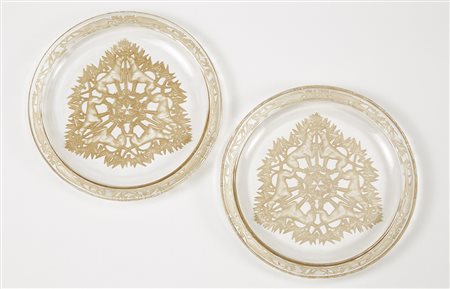 René Lalique ( 1860 - 1945) Coppia di piatti modello "Chasse Chiens" in vetro...