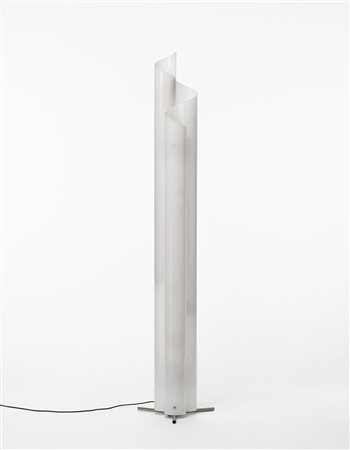 Vico Magistretti ( 1920 - 2006) Lampada da terra modello "Chimera"....