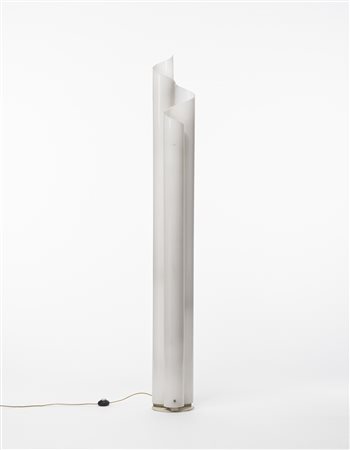 Vico Magistretti ( 1920 - 2006) Lampada da terra modello "Chimera"....