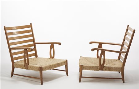 Paolo Buffa (Milano 1903 - 1970) Coppia di poltrone in massello di rovere con...