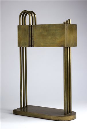 JOSEF HOFFMANN Brtnice (Repubblica Ceca) 1870 - Vienna 1956 Lampada da tavolo...