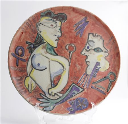 PABLO PICASSO Malaga 1881 – Mougins 1973 Piatto con figure su fondo rosa,...