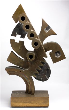 UMBERTO MASTROIANNI Fontana Liri 1910 - Marino 1998 Senza titolo Scultura in...