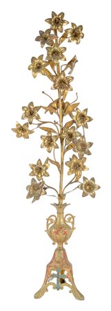 ORNAMENTO floreale da altare in ottone. XX secolo Misure: h cm 100