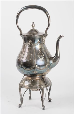 SAMOVAR in Sheffield riccamente lavorato (usure). Inghilterra primi ‘900...