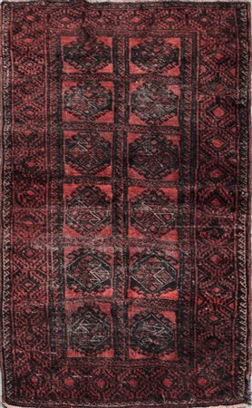 TAPPETO Beluci Meshad, trama e ordito in cotone, vello in lana. Persia XX...