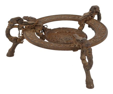 INCENSIERE in bronzo lavorato con piedini a forma di mascheroni e zampe...