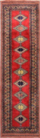 TAPPETO Kashmir, trama e ordito in cotone, vello in lana. Pakistan XX secolo...