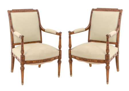 COPPIA POLTRONE stile Luigi XVI in noce. Italia meta' '900 Misure: cm 50 x 48...