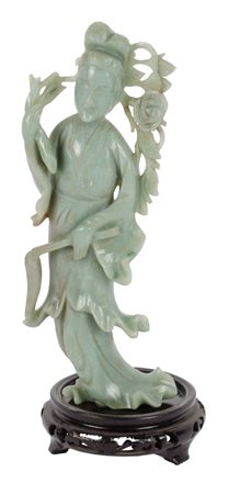 SCULTURA in giada raffigurante "geisha" (rottura). Cina XX secolo Misure: h...