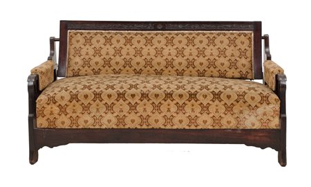 DIVANO Liberty in noce tappezzato. Primi '900 Misure: cm 186 x 80 x h 97