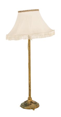 LUME da terra in ottone. Primi '900 Misure: h cm 147