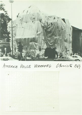 Christo serigrafia e collage in plexiglass "American House Wrapped", cm 91x63...