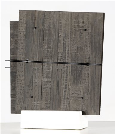 GIUSEPPE UNCINI 1928 - 2008 Senza titolo, 2006 Multiplo, cemento ferro e...