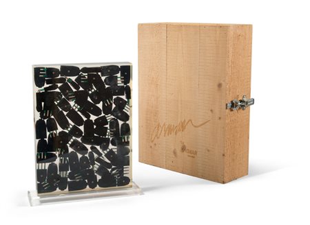 ARMAN (Nizza 1928 - New York 2005) Senza titolo, 2005 Inclusione di spine in...