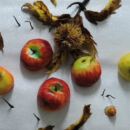 PIERO GILARDI 1942 " Mele e riccio ", 1992 Poliuretano espanso, cm. 30 x 30...