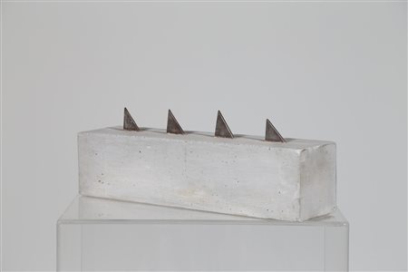 STACCIOLI MAURO (n. 1937) Senza titolo. Cemento e Ferro. Cm 60,00 x 15,00 x...