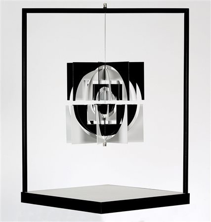 MANFREDO MASSIRONI 1937 - 2011 Senza titolo Scultura in metallo verniciato,...