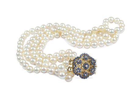 Collana a due fili di perle coltivate disposte a gradazione da mm. 8,5 a mm....