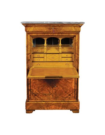 Secretaire Luigi Filippo in noce Francia, XIX Sec. 148x98x45 cm. fronte a due...