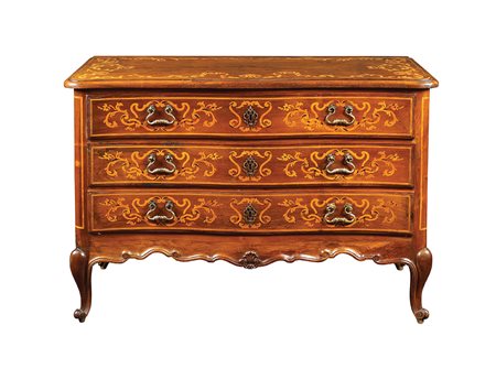 Cassettone a tre cassetti in noce Italia, fine XIX Sec. 92x125x52 cm....