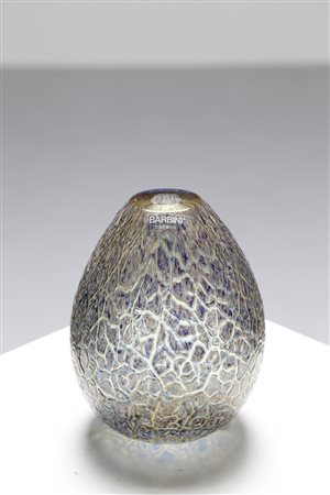 BARBINI ALFREDO (1912 - 2007) Vaso in vetro ghiacciato incalmato, Murano,...