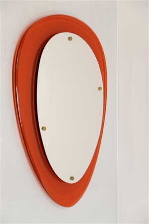 MANIFATTURA ITALIANA Specchio in vetro arancione e ottone, anni 70. -. Cm...