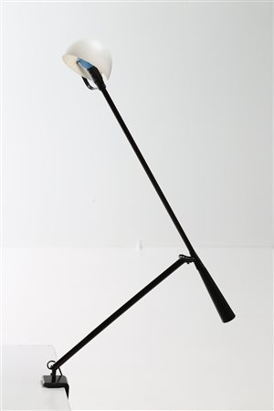 RIZZATO PAOLO (n. 1941) Lampada da tavolo a morsetto modello 612, per...