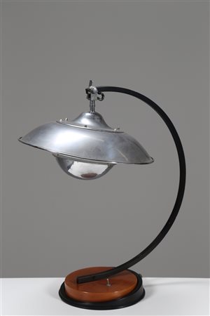 FORTUNY MARIANO Lampada da tavolo con base di rovere e metallo verniciato...