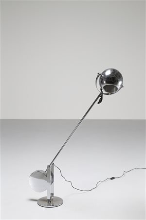 TILCHE PAOLO Lampada da terra in metallo cromato, anni 70. -. Cm 157,00 x...