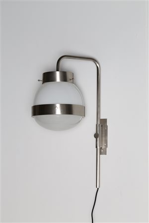 MAZZA SERGIO (n. 1931) Applique in acciaio satinato e vetro opalino, mod....