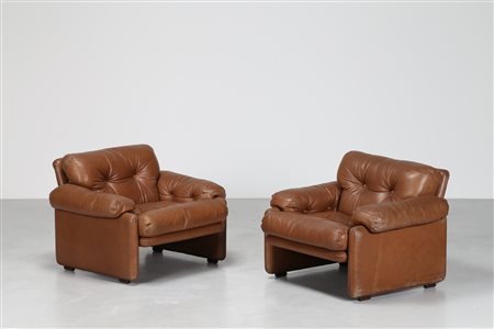 SCARPA TOBIA (n. 1935) Coppia di poltrone in legno con rivestimento in pelle,...