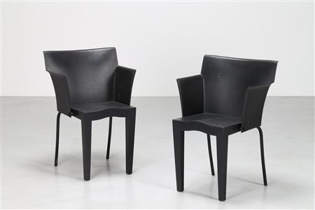 STARCK PHILIPPE (n. 1949) Coppia poltroncine SUPER GLOB, in plastica e...
