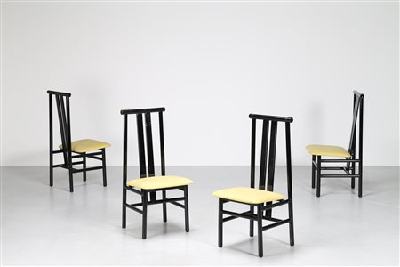 MANIFATTURA ITALIANA Quattro sedie in legno laccato nero e tessuto, anni 80 ....