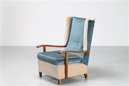 BUFFA PAOLO (1903 - 1970) Grande poltrona in legno e velluto, anni 50. -. Cm...