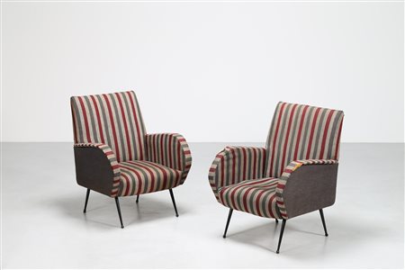 MANIFATTURA ITALIANA Coppia poltrone in tessuto e ottone laccato, anni 50. ....