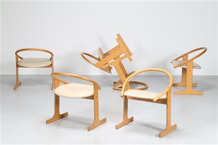 CONTINI MARCO Sei poltroncine in frassino e sky, per MC Selvini, anni 70°. -....