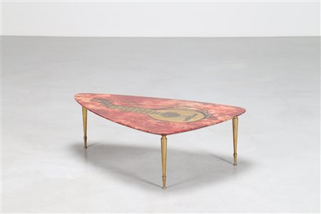 TURA ALDO Tavolino in legno pergamena e ottone, per Tura Milano, anni 50. -....