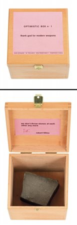 FILLIOU ROBERT (1926-1987) Optimistic Box n.1 - Thank God for modern weapons...