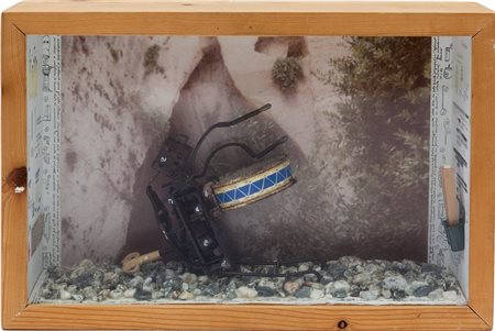 GIANFRANCO BARUCHELLO (1924-) Re-ecrire Joyce 1982assemblaggio in scatola di...