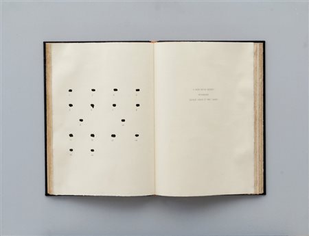 EMILIO ISGRO' (1937-) Sedici Neri 1985libro e tecnica mista in box di legno e...