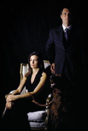 CLEGG & GUTTMAN (1957-) Couple with an Irish Setter2001stampa lambda montata...