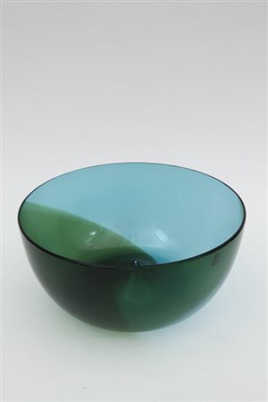 TAPIO WIRKKALA Una coppa della serie "Coreani" per VENINI, 1966. Marca incisa...