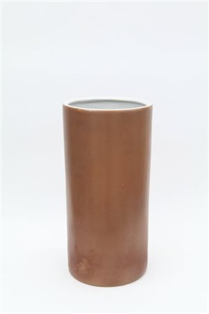 SOCIETA" CERAMICA RICHARDUn grande vaso, circa 1930. Ceramica formata a...