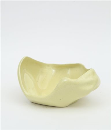 SOCIETA" CERAMICA ITALIANA Una coppa, 1953Terraglia forte, smalto lucido....